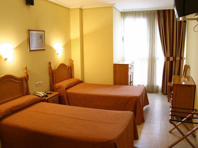 Hotel Trapemar Burjassot Quarto foto